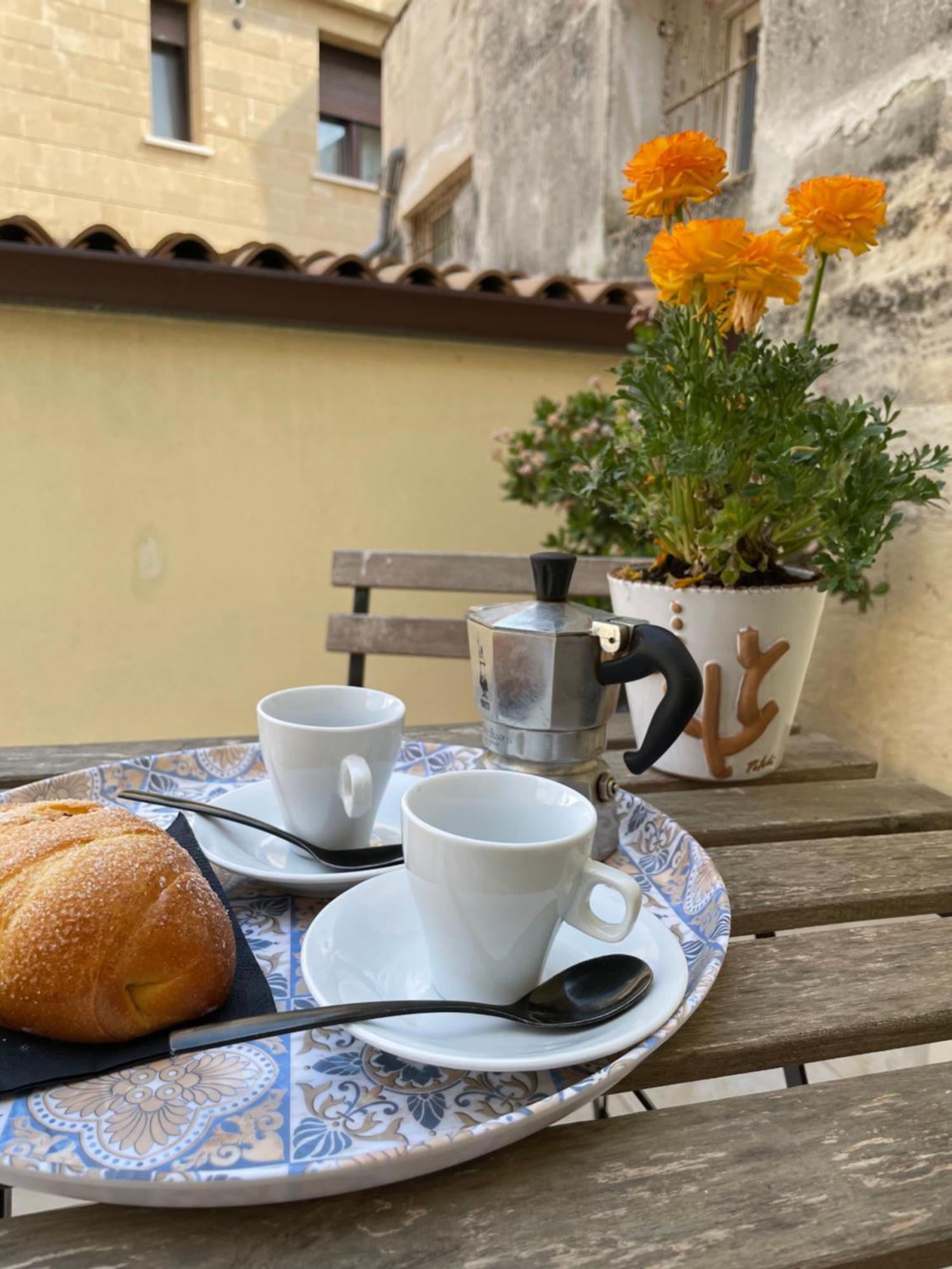 Casa Mamma Elvira Bed & Breakfast Lecce Eksteriør bilde