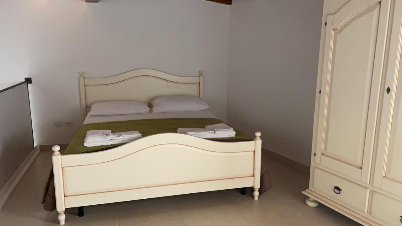 Casa Mamma Elvira Bed & Breakfast Lecce Eksteriør bilde